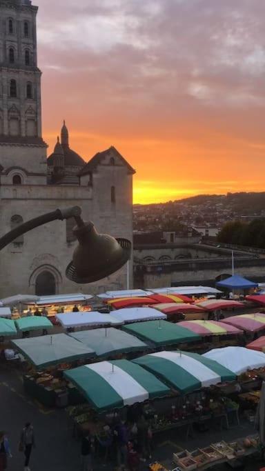 דירות Périgueux Superbe Duplex Vue Cathedrale Exceptionnelle מראה חיצוני תמונה